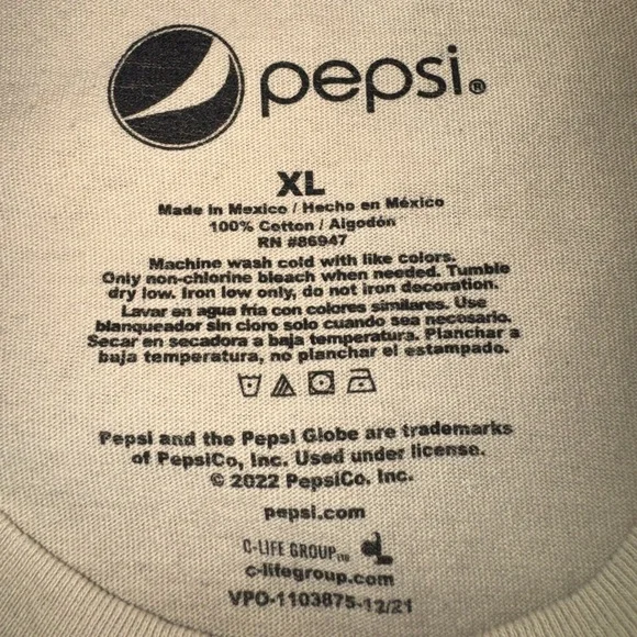 Pepsi 🌈 Groovy Rainbow and Cream Oversized Graphic Tee Women's Size XL Like New! - Picture 6 of 11